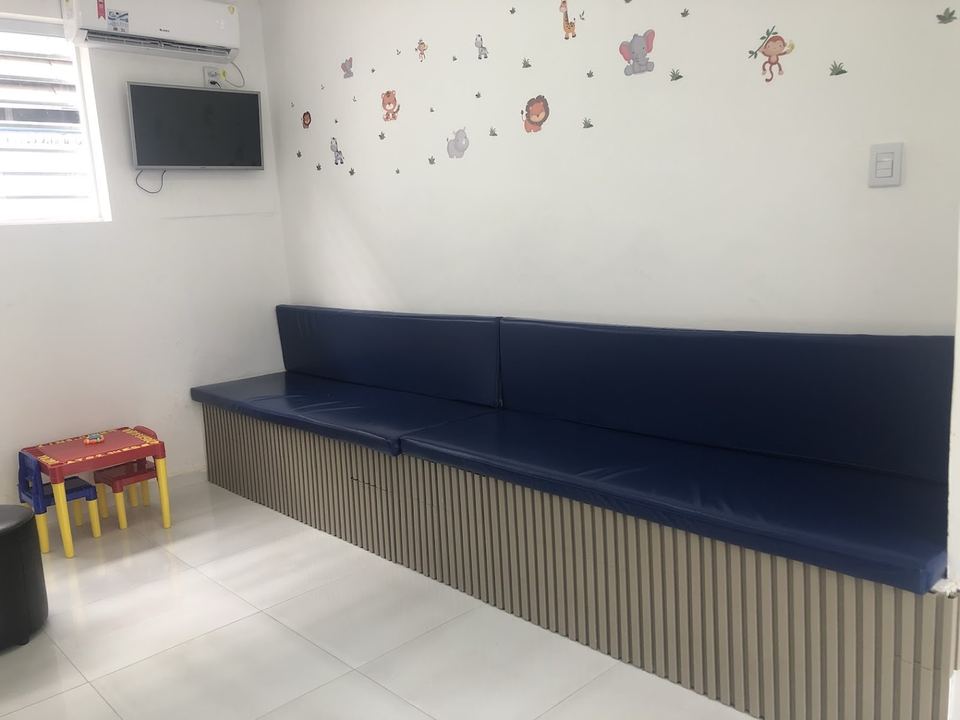 Sala de espera da Clínica Mais Med